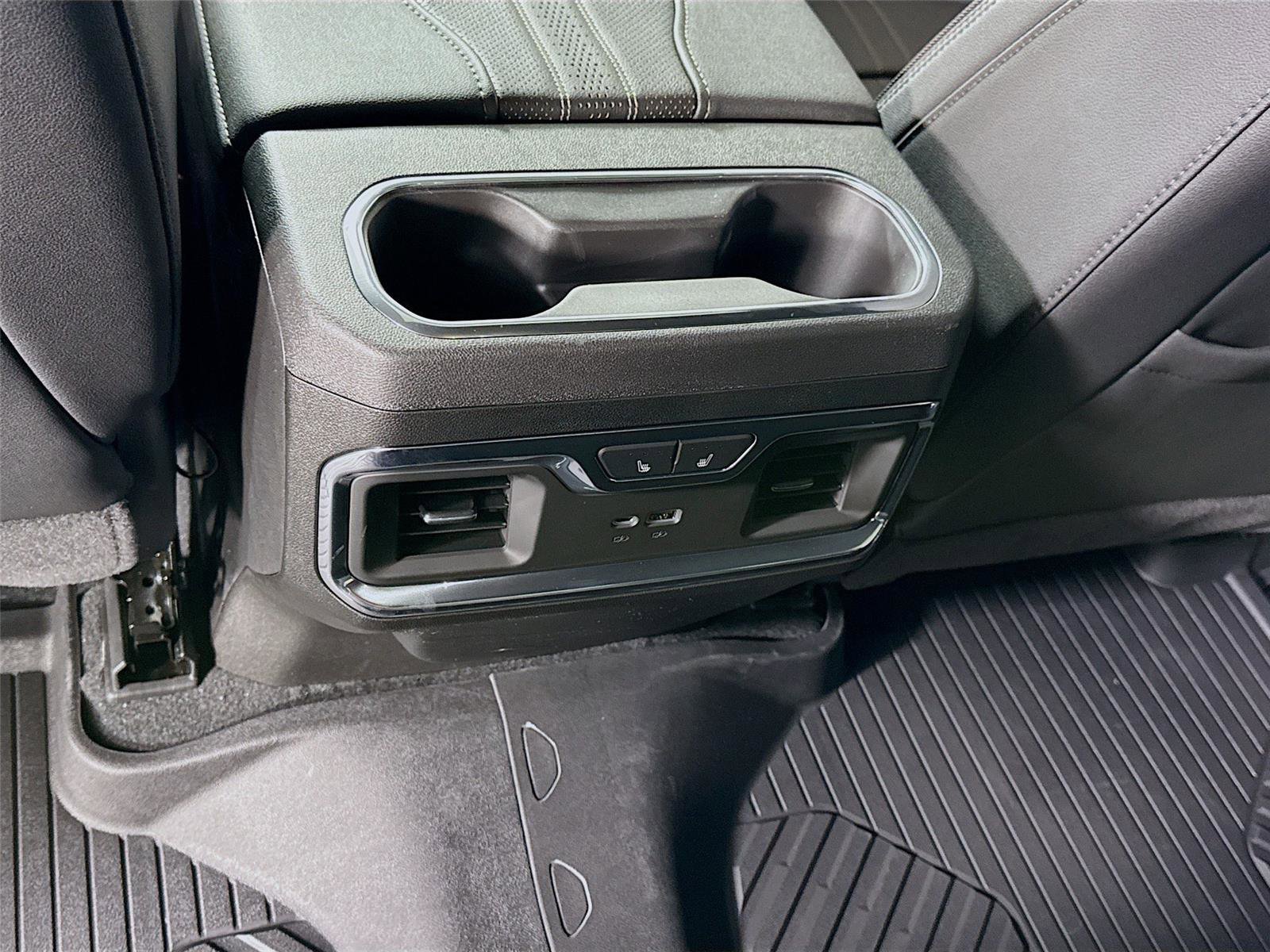 New 2026 Chevrolet Silverado 3500 High Country w/ High Country Premium Package image 21