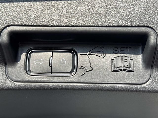 New 2026 Ford Explorer Active w/ Active Comfort Package RWD image 14