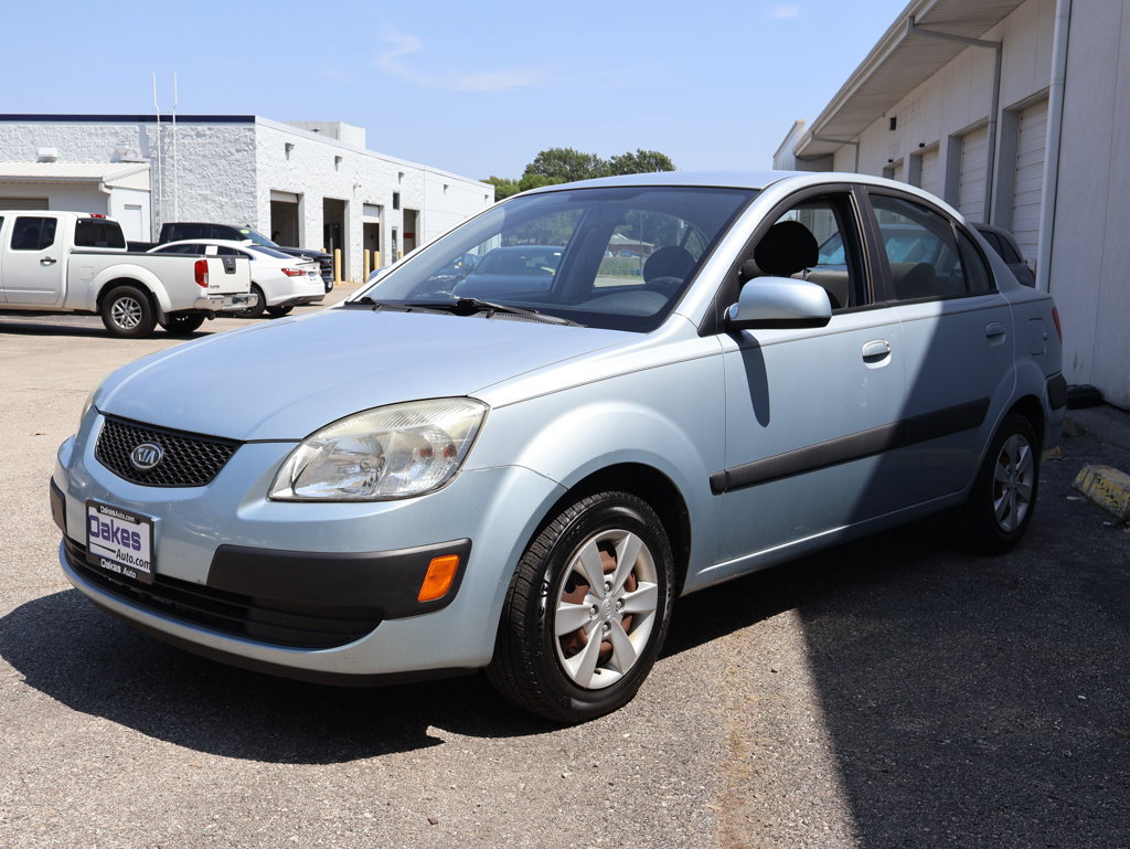 Used 2009 Kia Rio LX FWD image 3