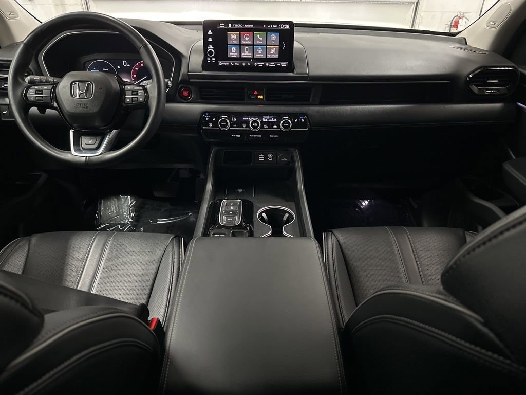 Used 2024 Honda Pilot Elite image 22