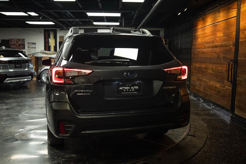 Used 2021 Subaru Outback Premium AWD/4WD image 6
