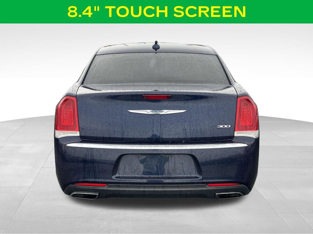 Used 2017 Chrysler 300 Limited image 10