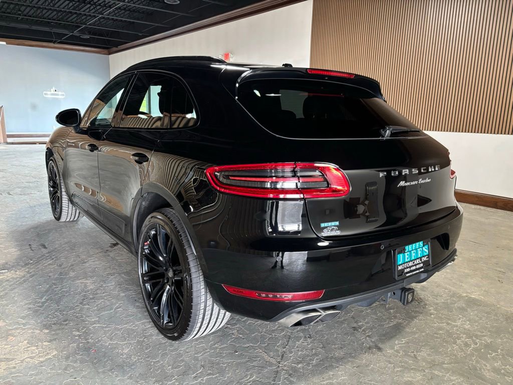 Used 2016 Porsche Macan Turbo AWD/4WD image 8