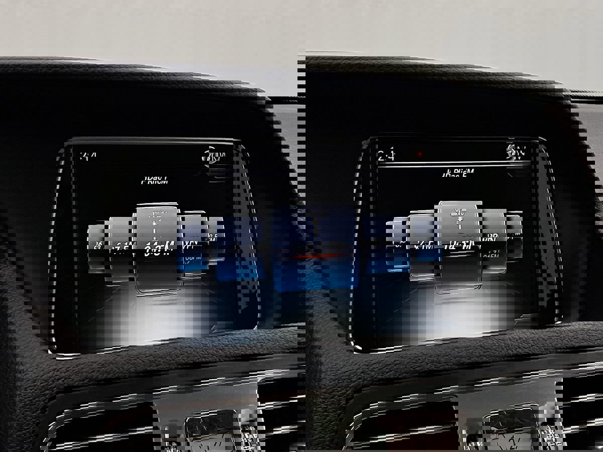 Used 2017 Mercedes-Benz E 400 4MATIC Coupe image 22