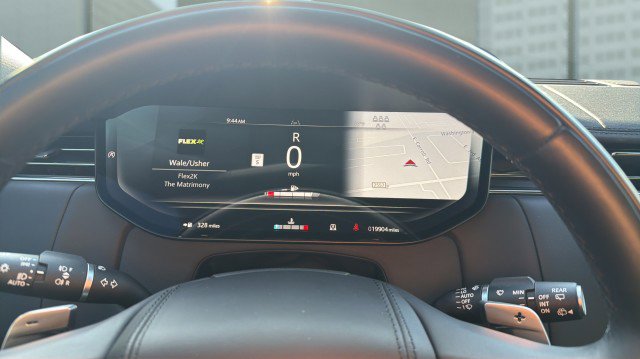 Used 2024 Land Rover Range Rover Long Wheelbase SE image 29