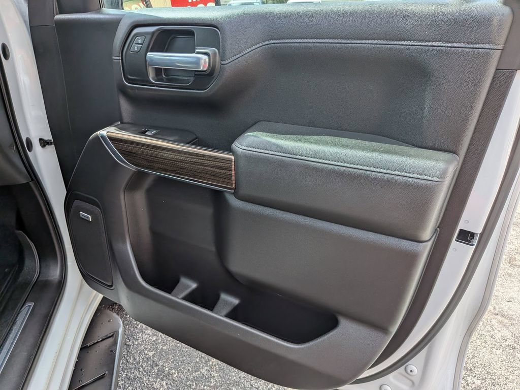 Used 2020 Chevrolet Silverado 1500 RST AWD/4WD image 22