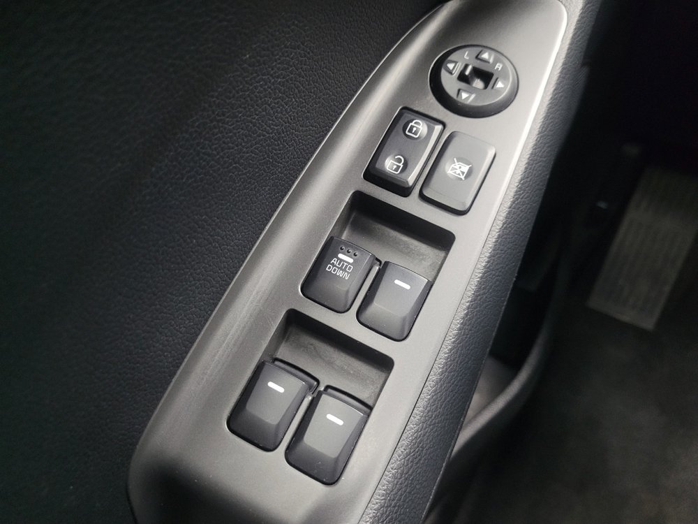 Used 2018 Kia Forte S FWD image 27