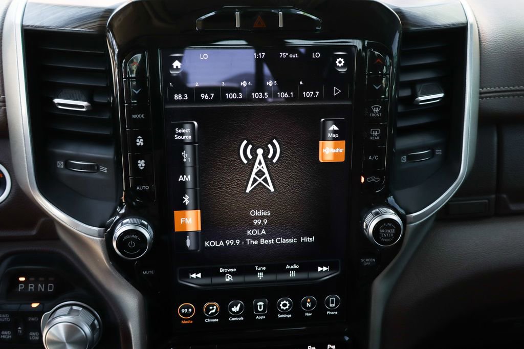 Used 2020 RAM 1500 Laramie image 35