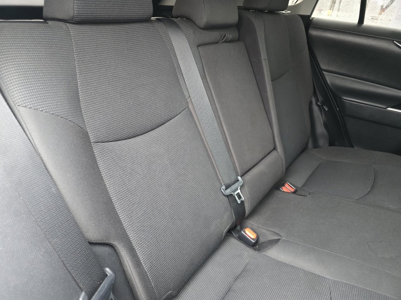 Used 2020 Toyota RAV4 LE image 21