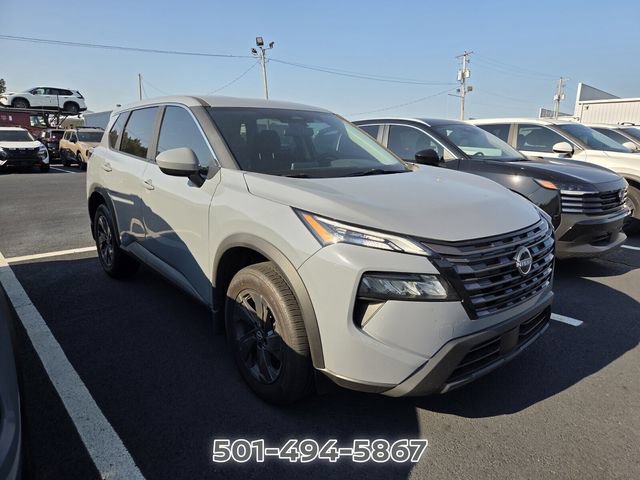 Certified 2026 Nissan Rogue SV w/ Cold Weather Package FWD image 3