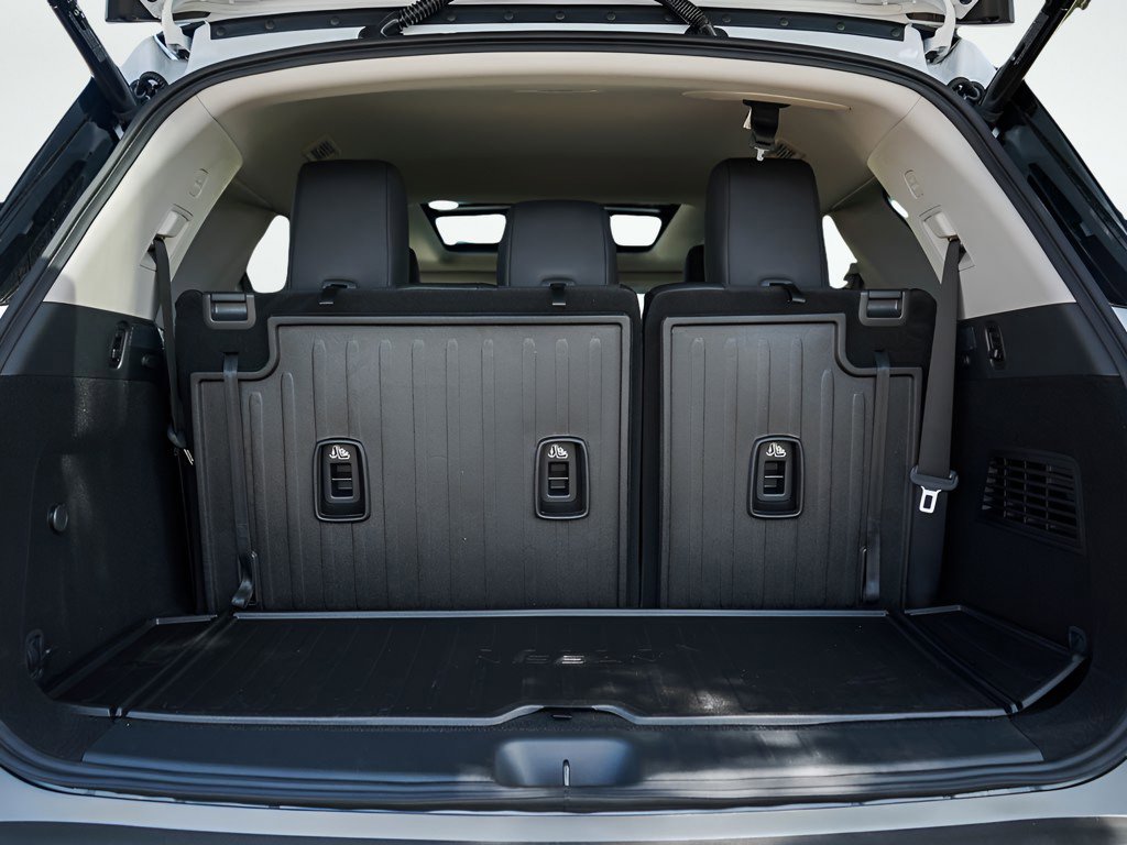 New 2026 Nissan Pathfinder SL w/ SL Premium Package AWD/4WD image 8