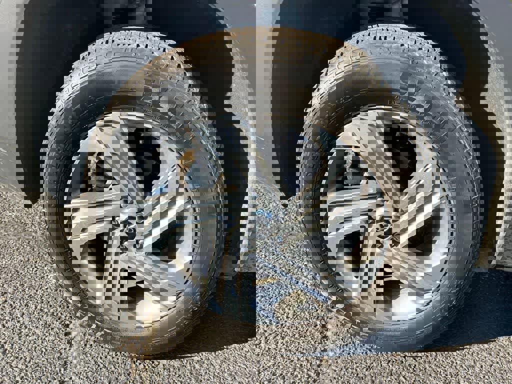 Used 2023 Hyundai Santa Fe SEL image 11