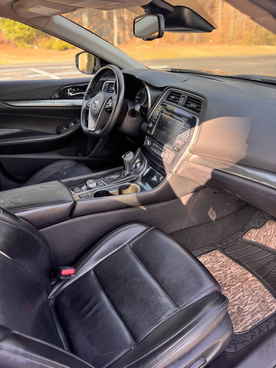 Used 2020 Nissan Maxima 3.5 SV w/ Floor Mat Group FWD image 13