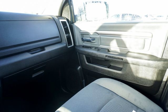 Used 2023 RAM 1500 Classic SLT image 24