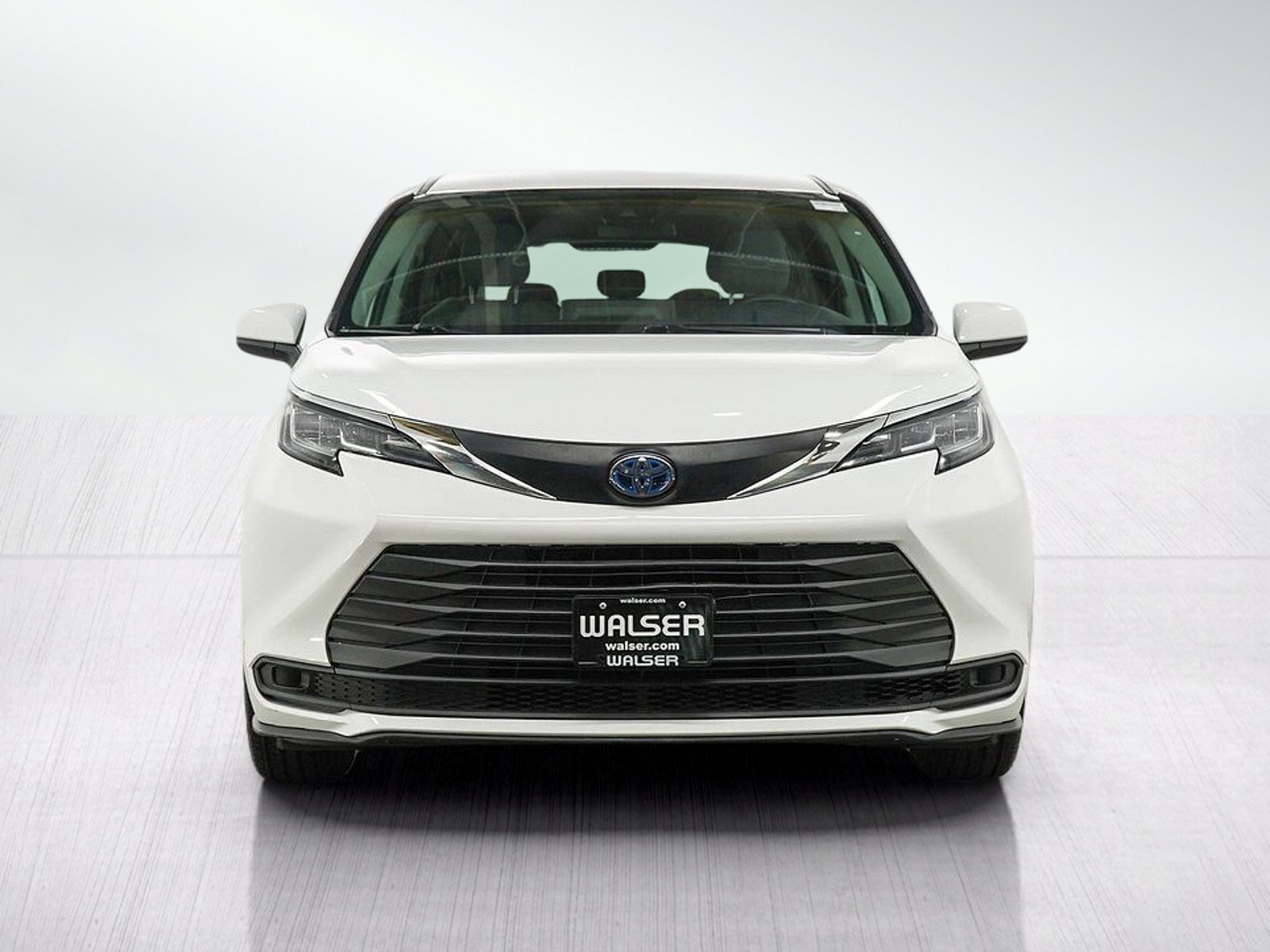 Used 2021 Toyota Sienna LE AWD/4WD image 8