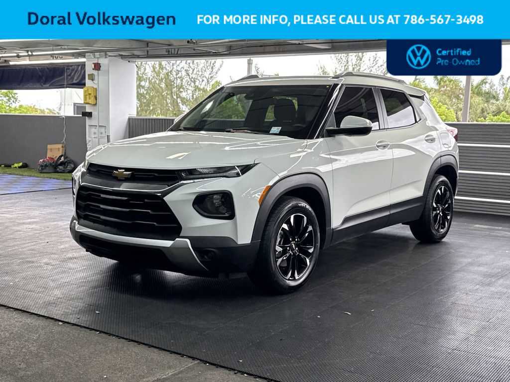 Used 2023 Chevrolet TrailBlazer LT FWD image 4