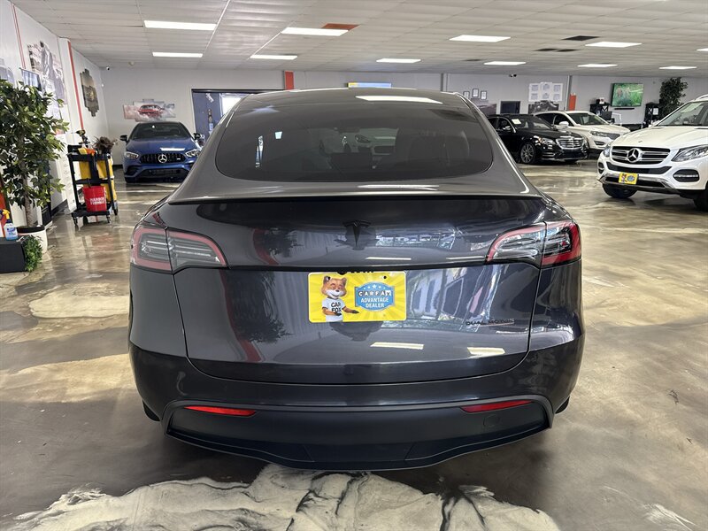 Used 2024 Tesla Model Y Performance AWD/4WD image 6