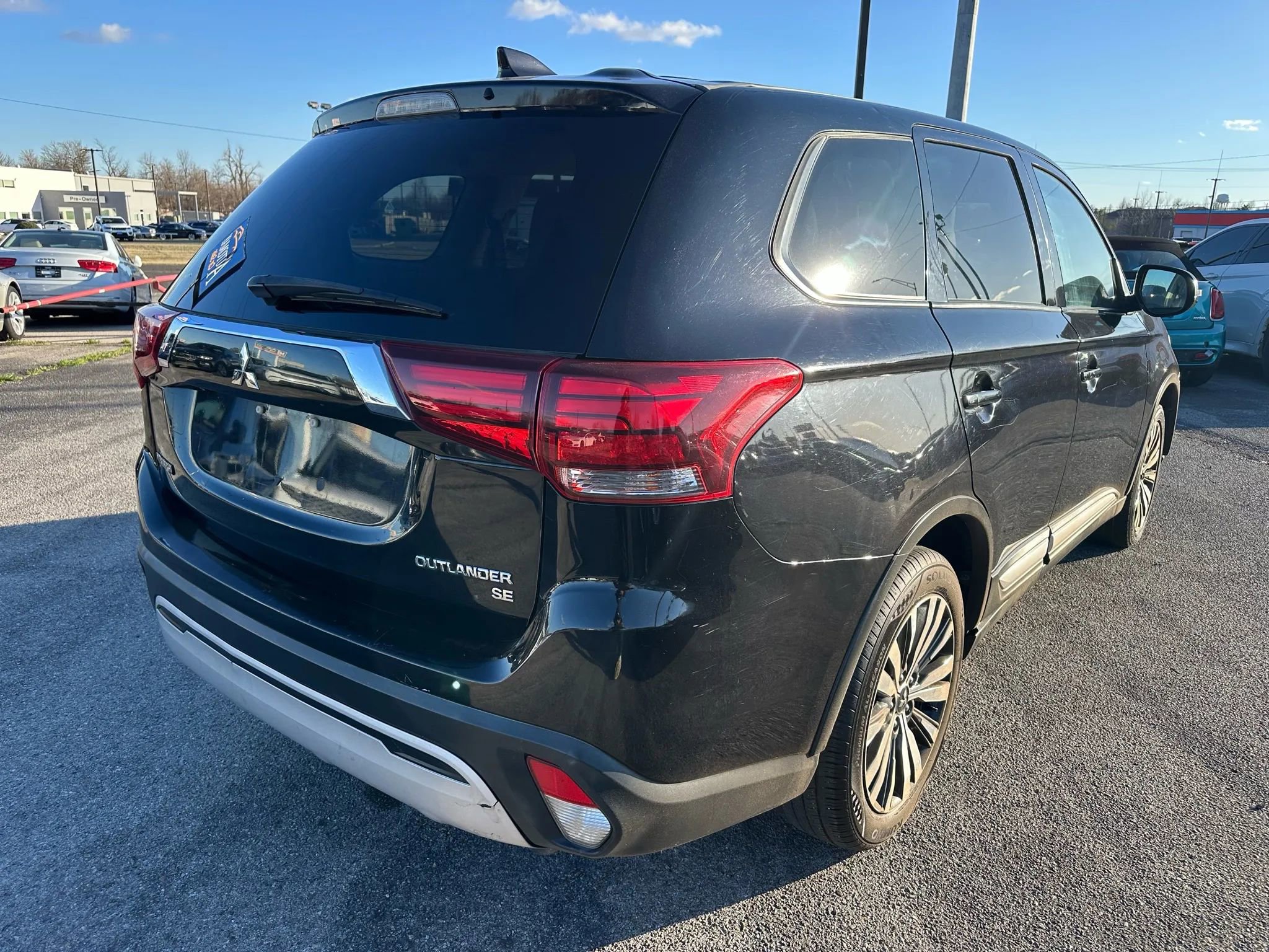 Used 2019 Mitsubishi Outlander SE image 33