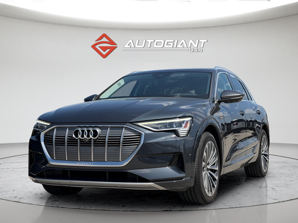 Used 2019 Audi e-tron Prestige w/ Prestige Package AWD/4WD image 13