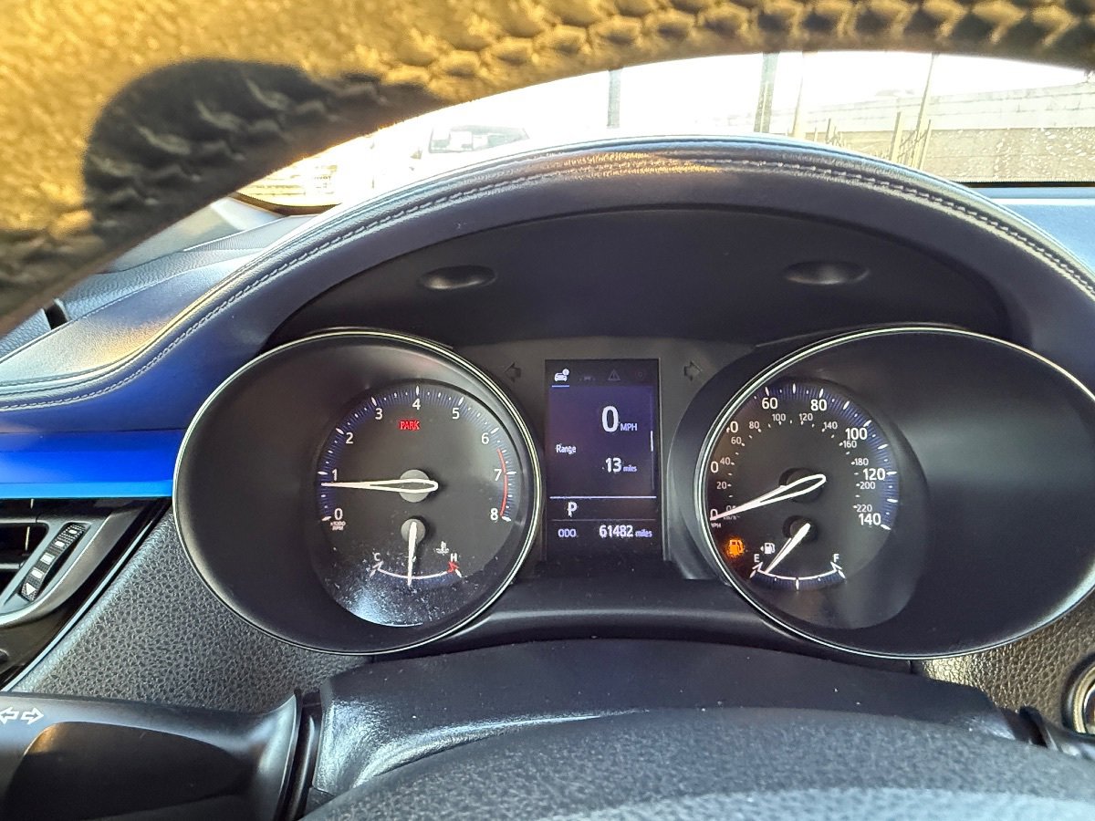 Used 2020 Toyota C-HR XLE FWD image 25