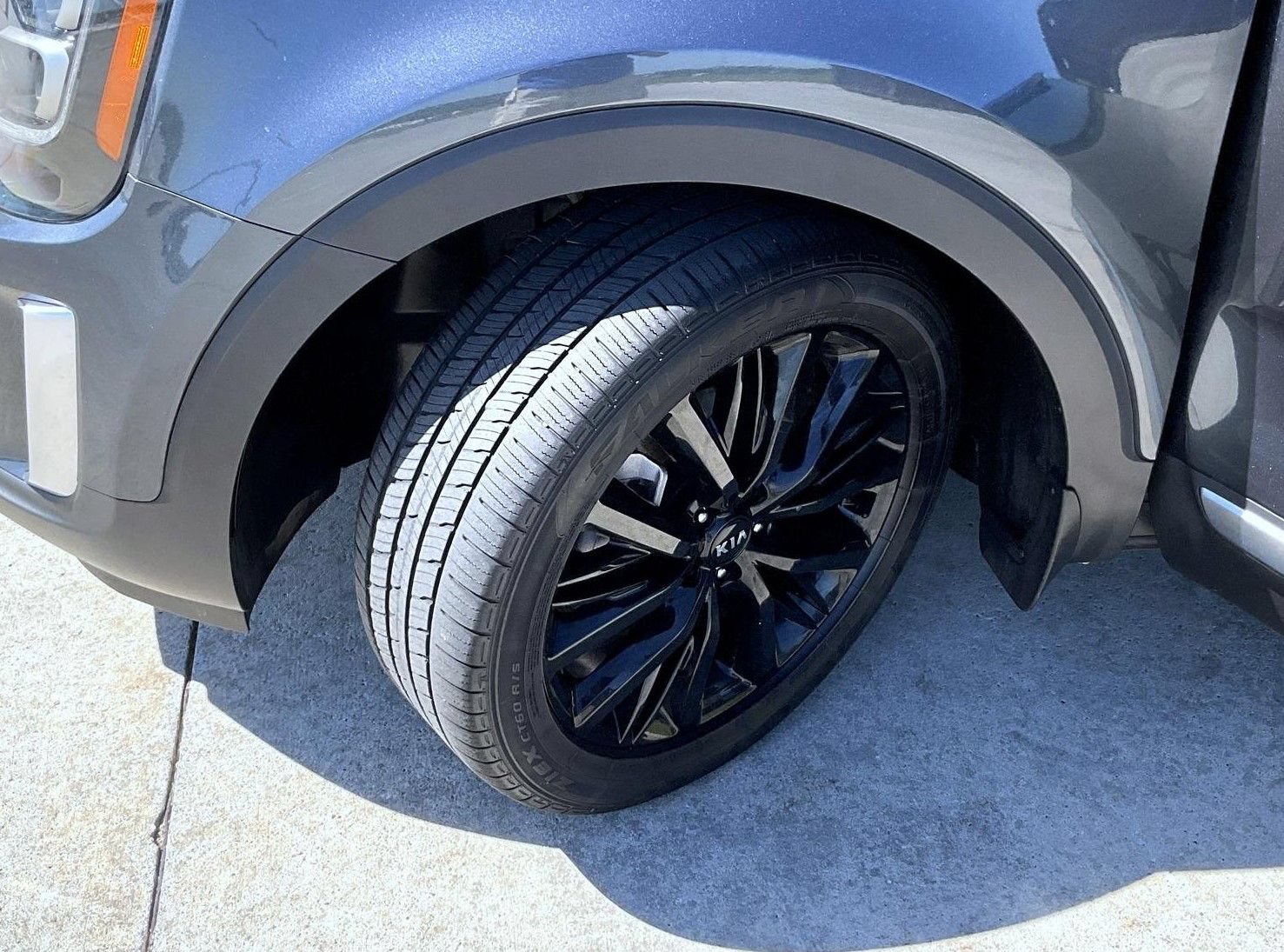 Used 2020 Kia Telluride SX w/ SX Prestige Package AWD/4WD image 26