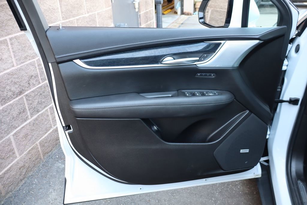 Used 2025 Cadillac XT5 Premium Luxury AWD/4WD image 10