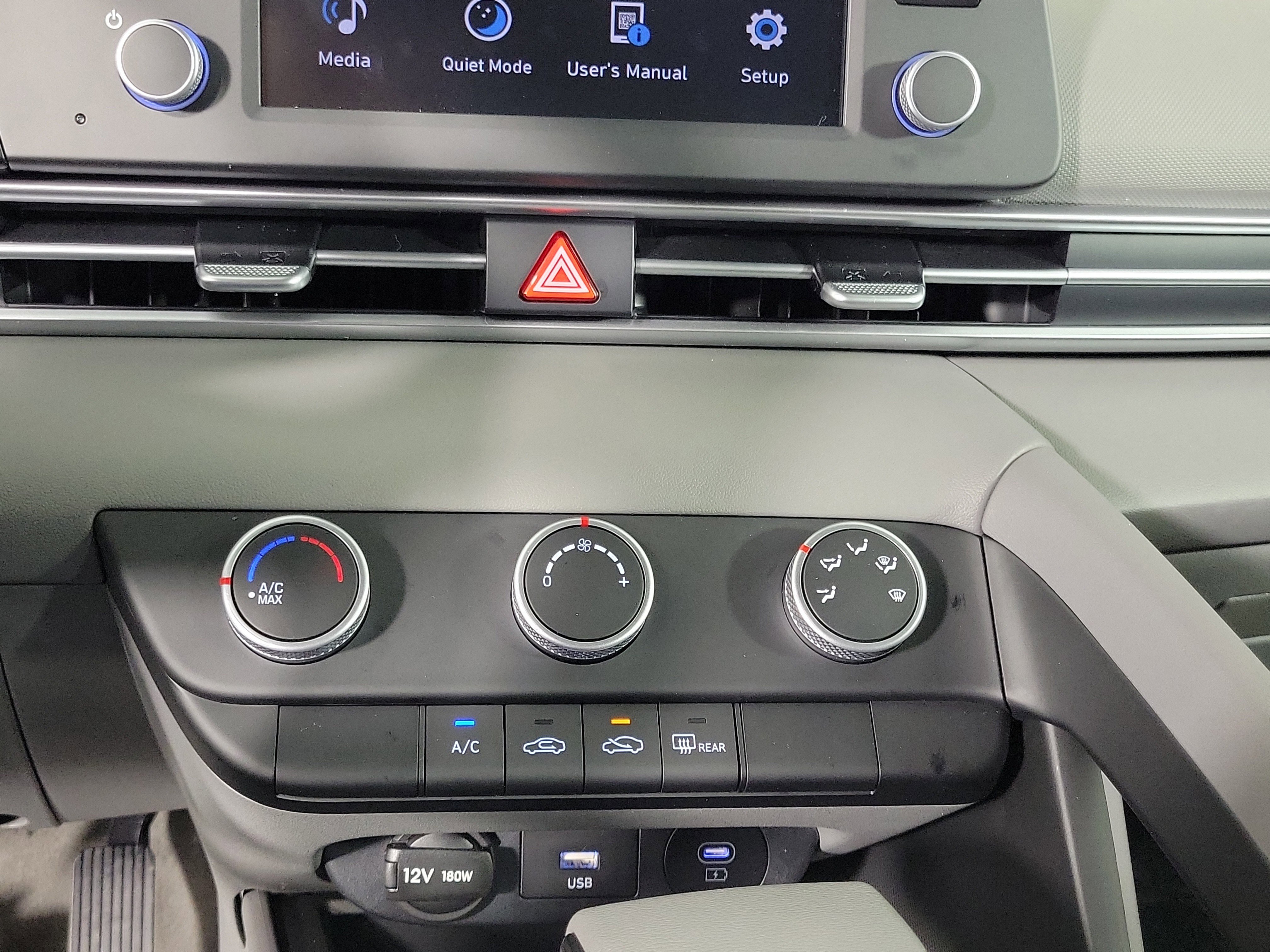 New 2026 Hyundai Elantra SE image 16