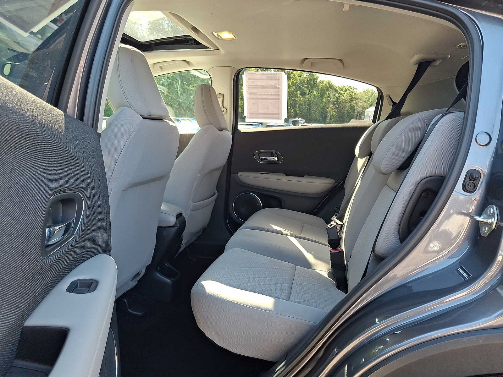 Used 2020 Honda HR-V EX image 10