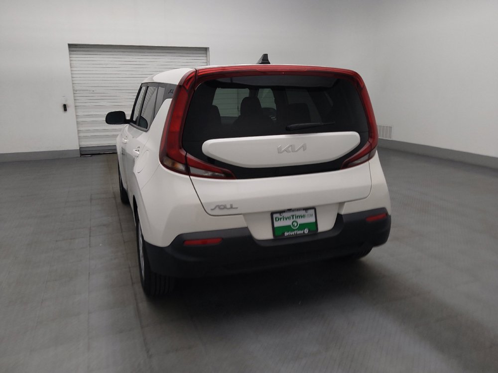 Used 2022 Kia Soul LX w/ Technology Package FWD image 6