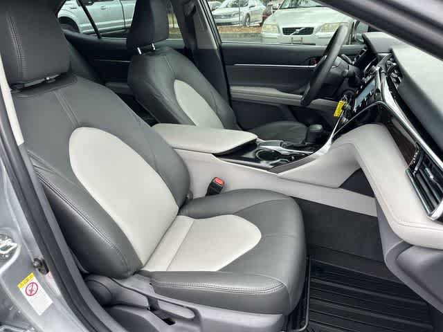 Used 2018 Toyota Camry LE FWD image 18