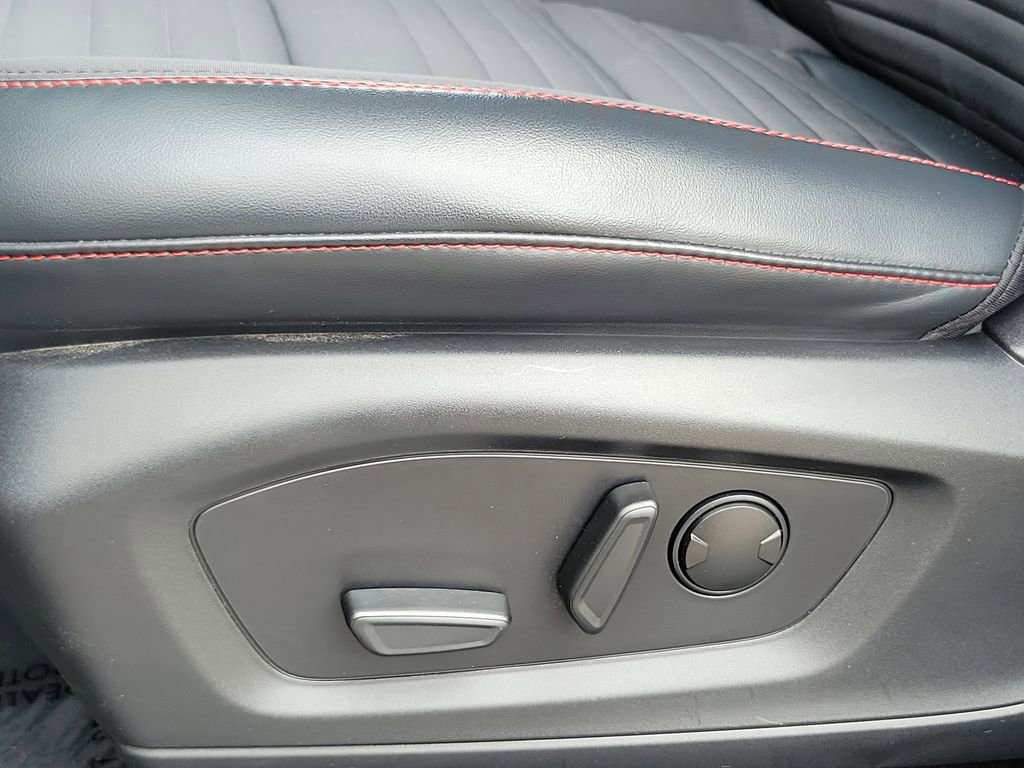 Used 2025 Ford Explorer ST-Line RWD image 17