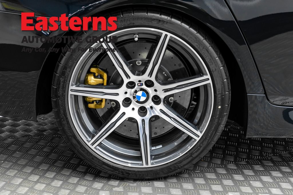 Used 2015 BMW M5 RWD image 51