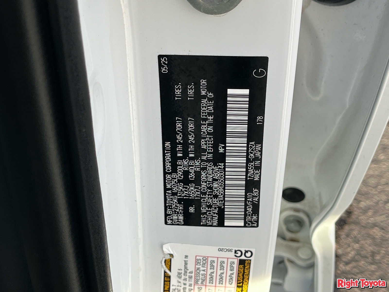 Certified 2025 Toyota 4Runner SR5 AWD/4WD image 33
