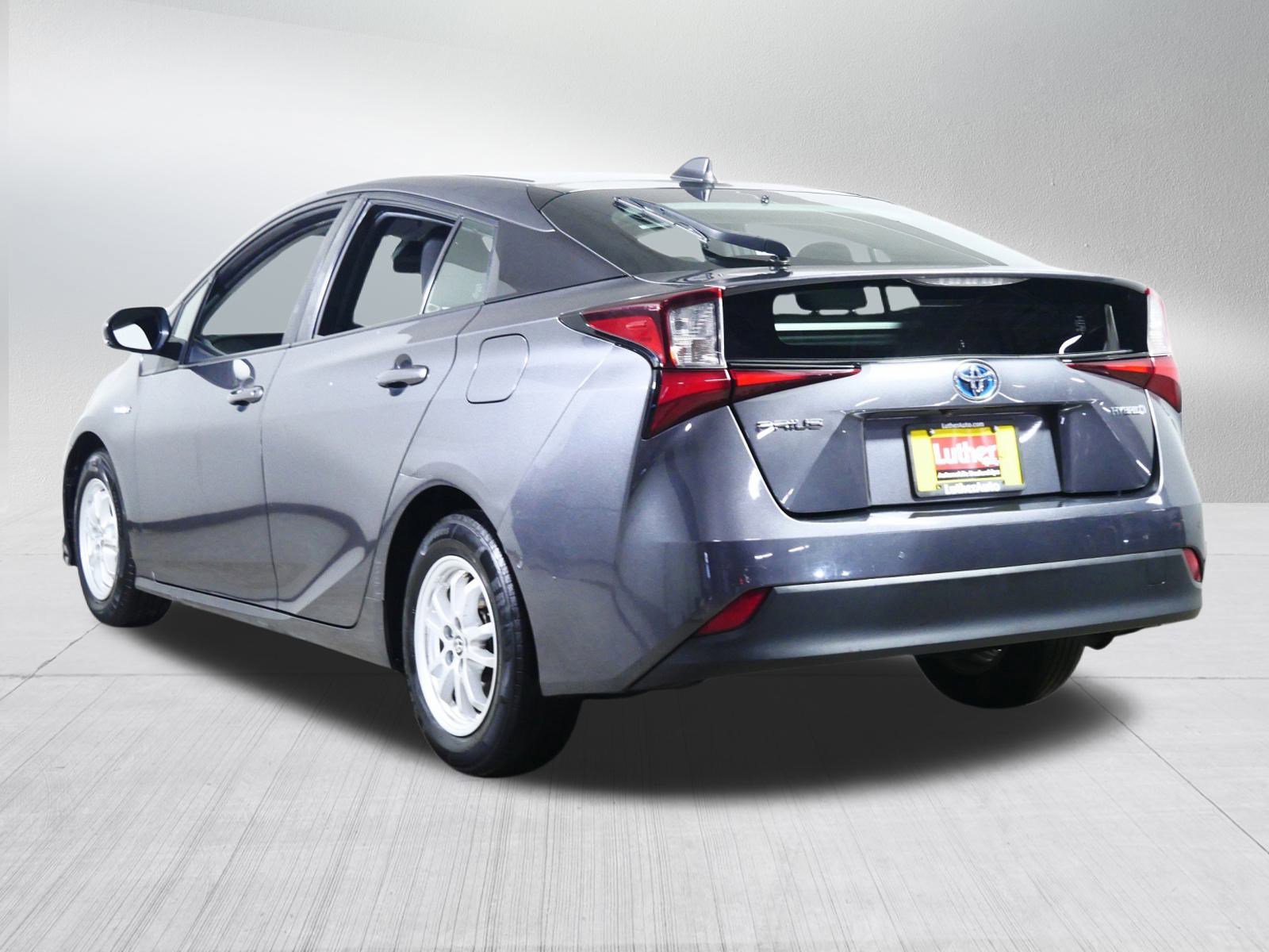 Used 2022 Toyota Prius LE image 5