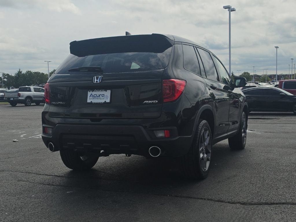 Used 2023 Honda Passport EX-L image 9