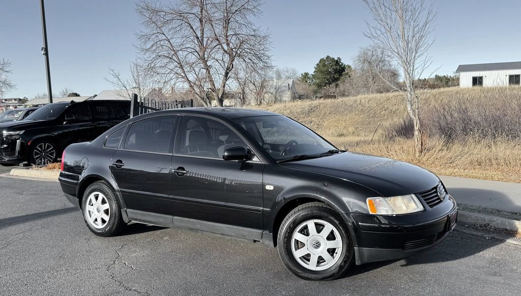 Used 1999 Volkswagen Passat GLS FWD image 2