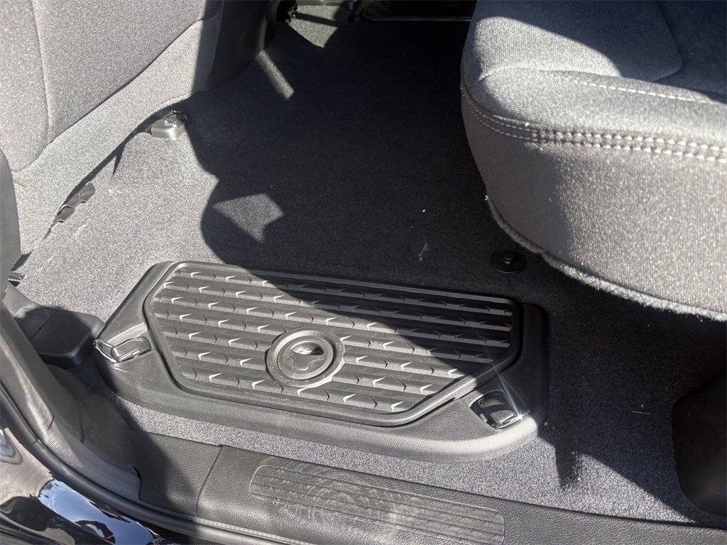 New 2026 RAM 1500 4x4 Crew Cab image 36