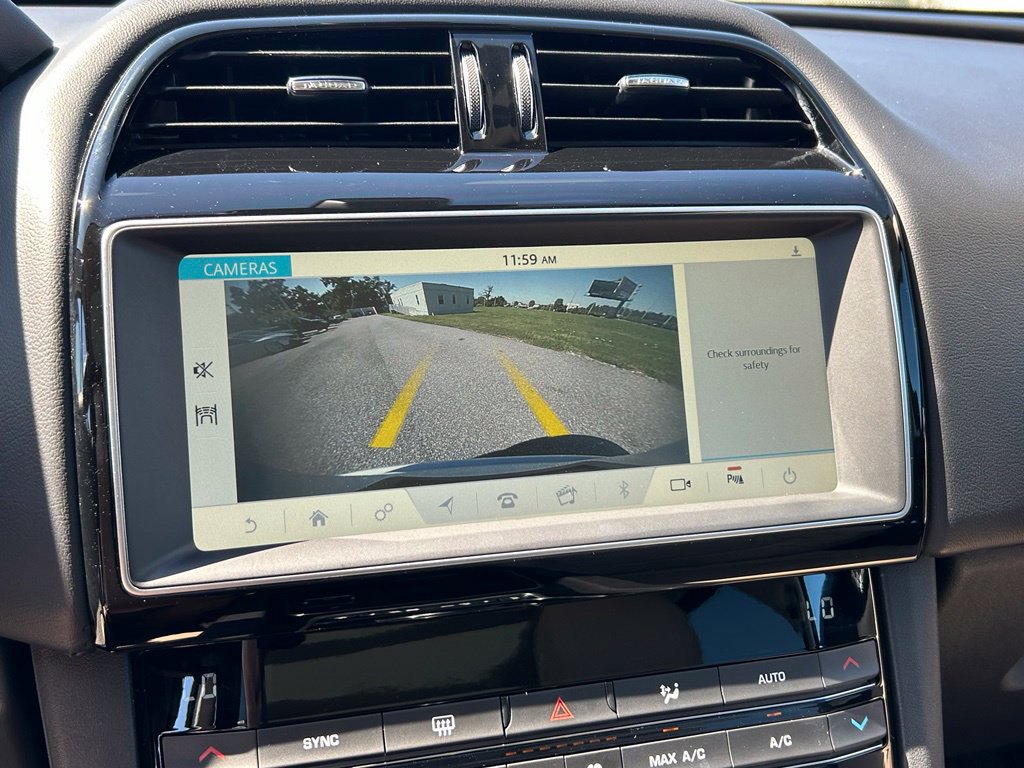 Used 2019 Jaguar F-PACE Premium AWD/4WD image 29