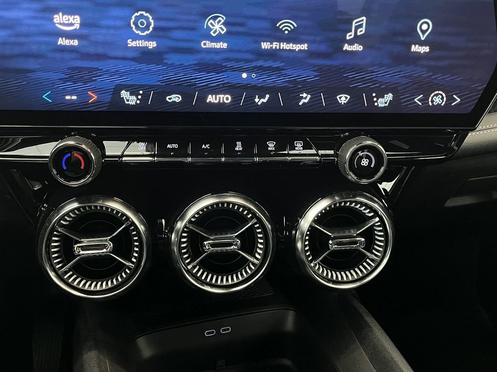 Certified 2025 Chevrolet Blazer EV LT image 23