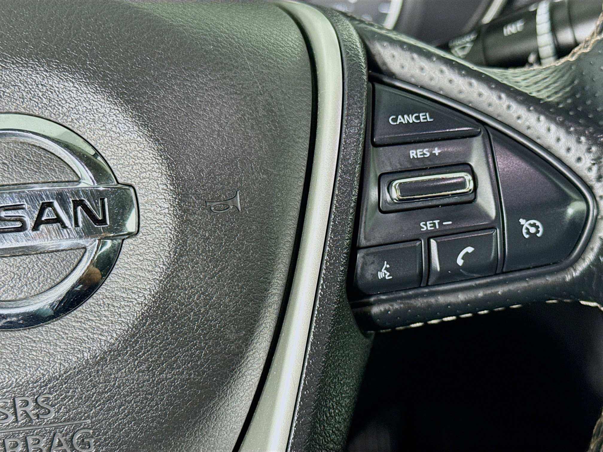 Used 2018 Nissan Maxima 3.5 SV image 14