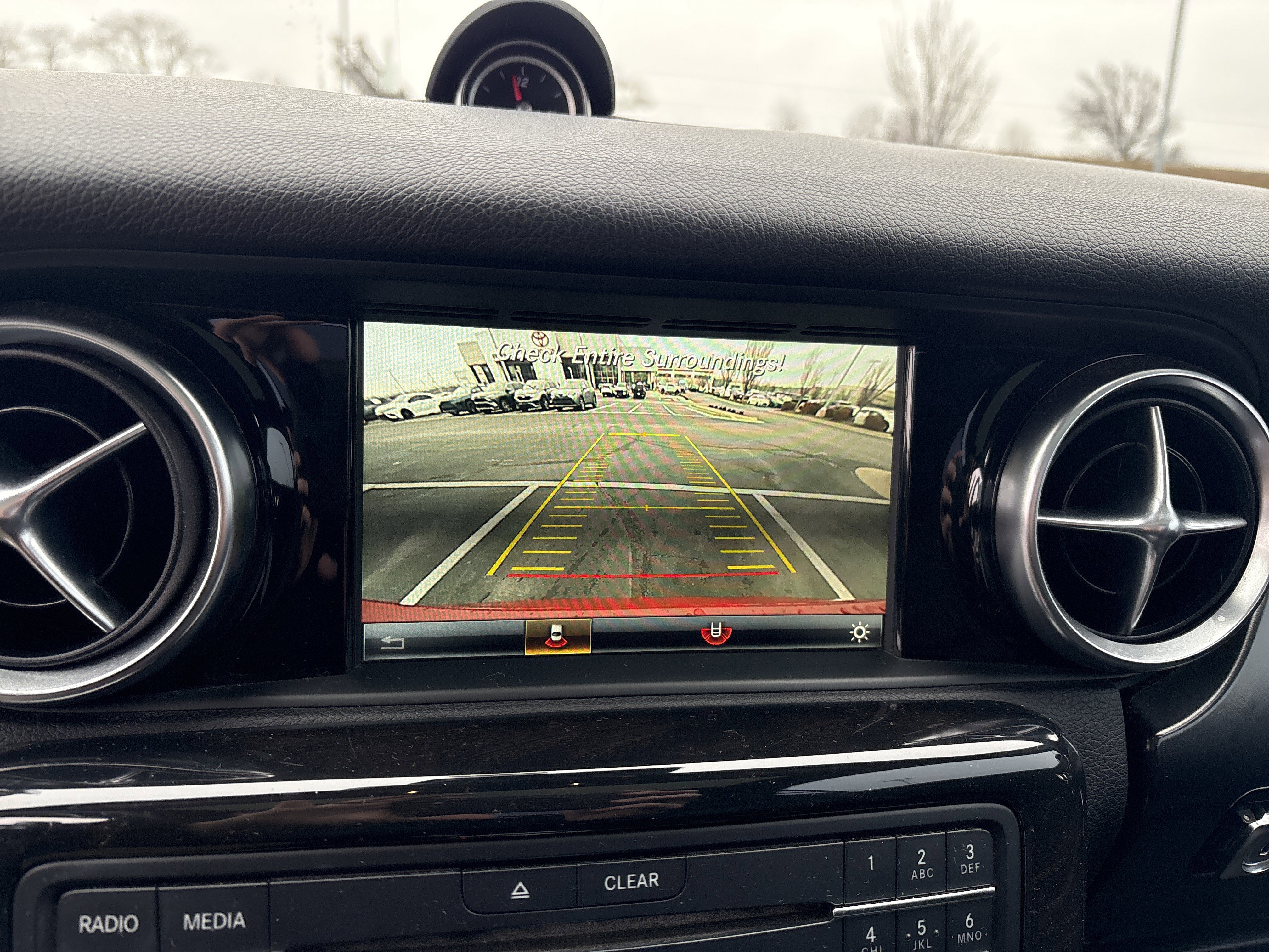 Used 2017 Mercedes-Benz SLC 300 image 25