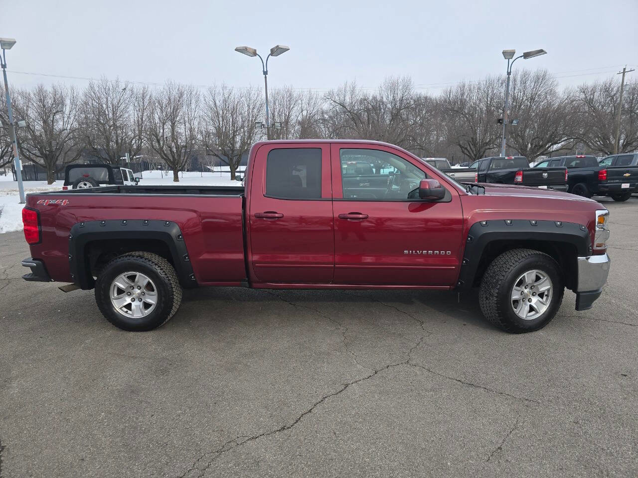 Used 2017 Chevrolet Silverado 1500 LT w/ All Star Edition image 4