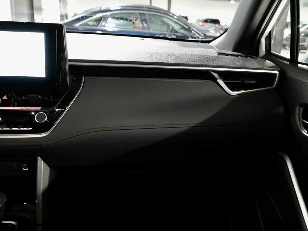 Used 2025 Toyota Corolla Cross AWD Hybrid image 24