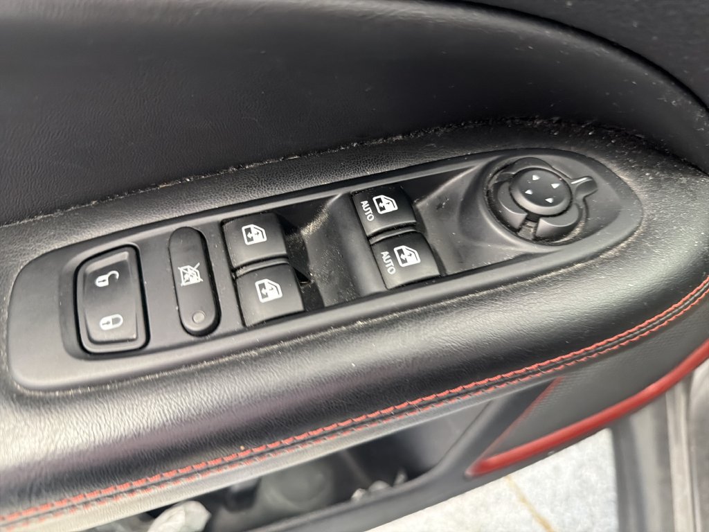 Certified 2020 Jeep Compass Trailhawk w/ Cold Weather Group AWD/4WD image 13