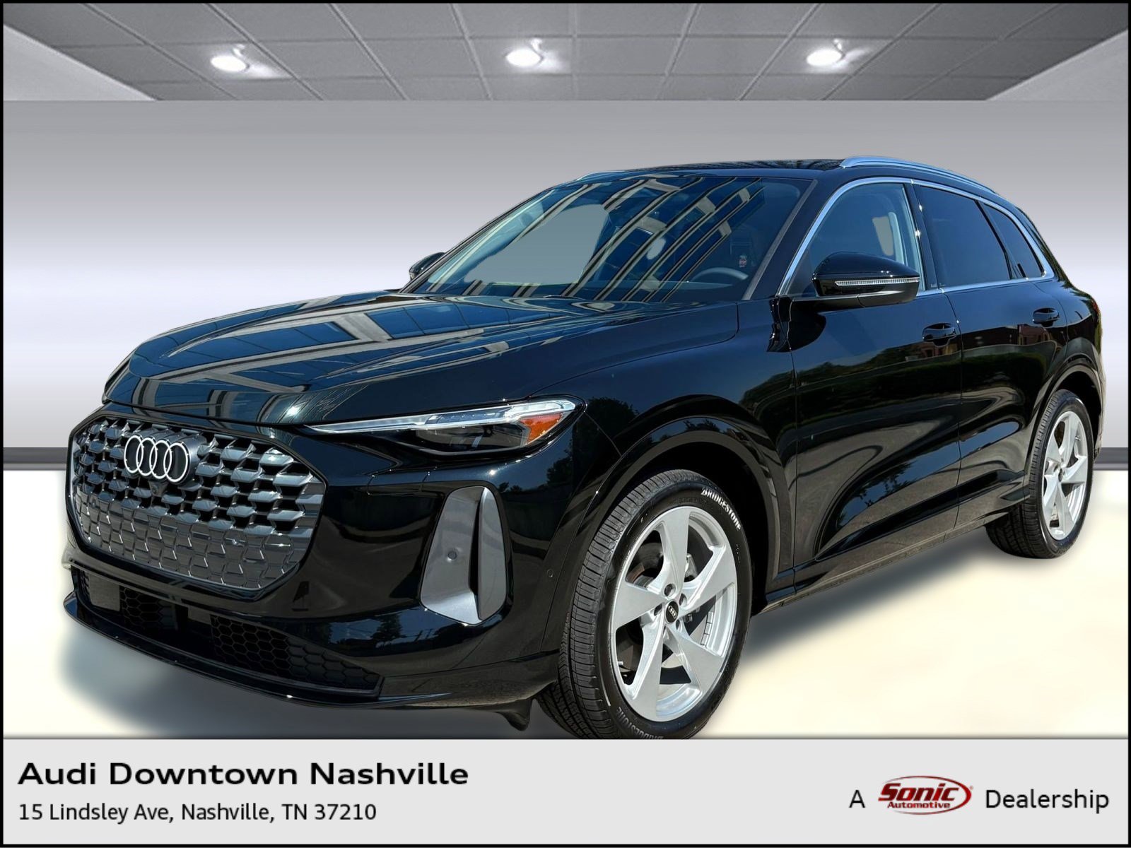 New 2025 Audi Q5 Prestige image 1