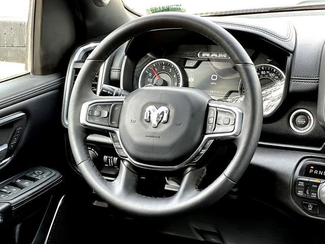 Used 2025 RAM 1500 Laramie AWD/4WD image 33
