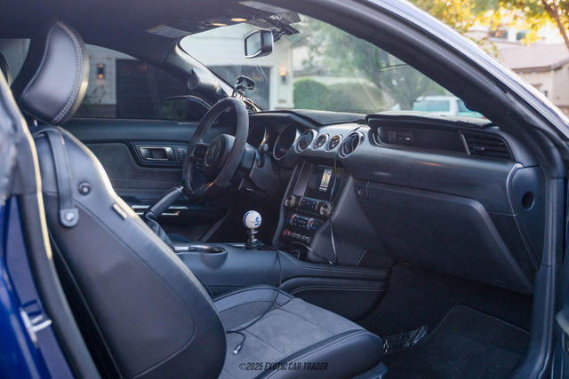 Used 2020 Ford Mustang Shelby GT350 w/ Technology Package image 26