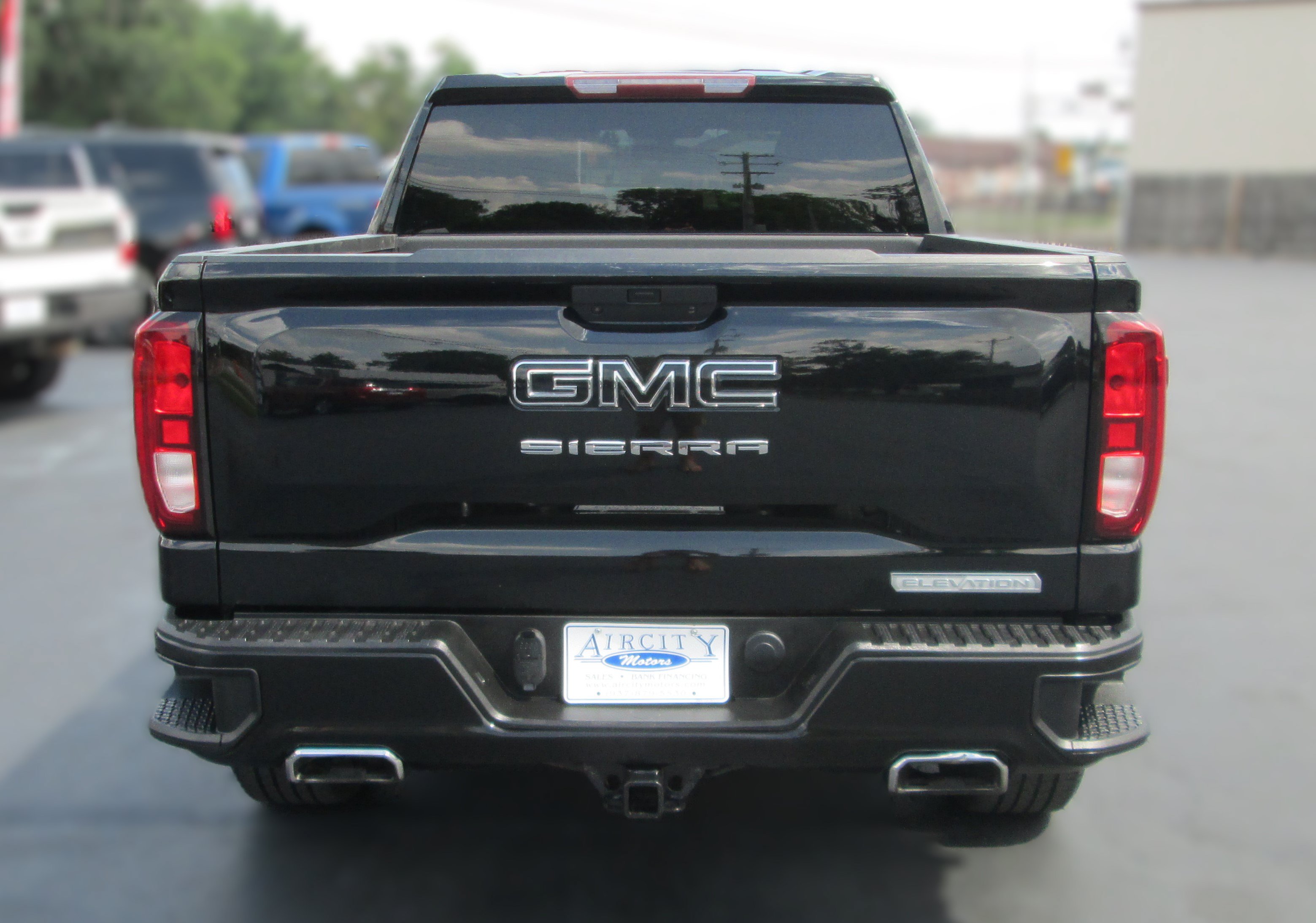 Used 2021 GMC Sierra 1500 Elevation w/ X31 Off-Road Package AWD/4WD image 7
