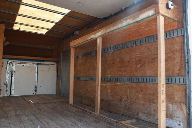 Used 2012 Chevrolet Express 3500 Extended RWD image 24