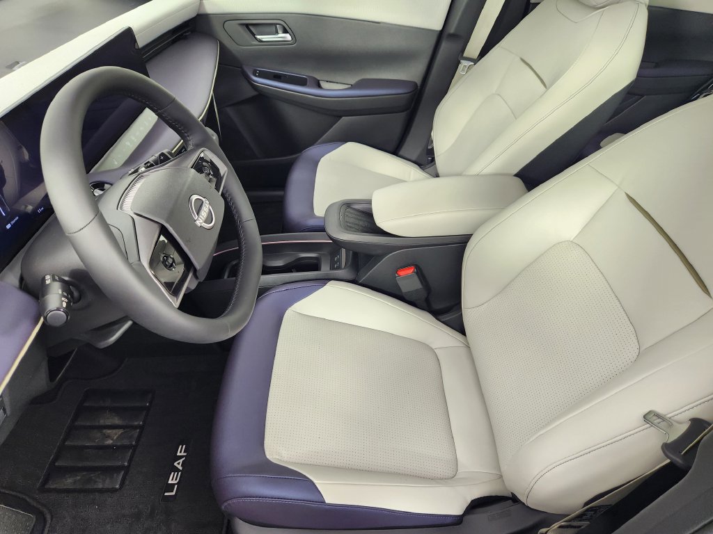 New 2026 Nissan Leaf SV+ w/ Floor Mat Package (SV+) FWD image 10